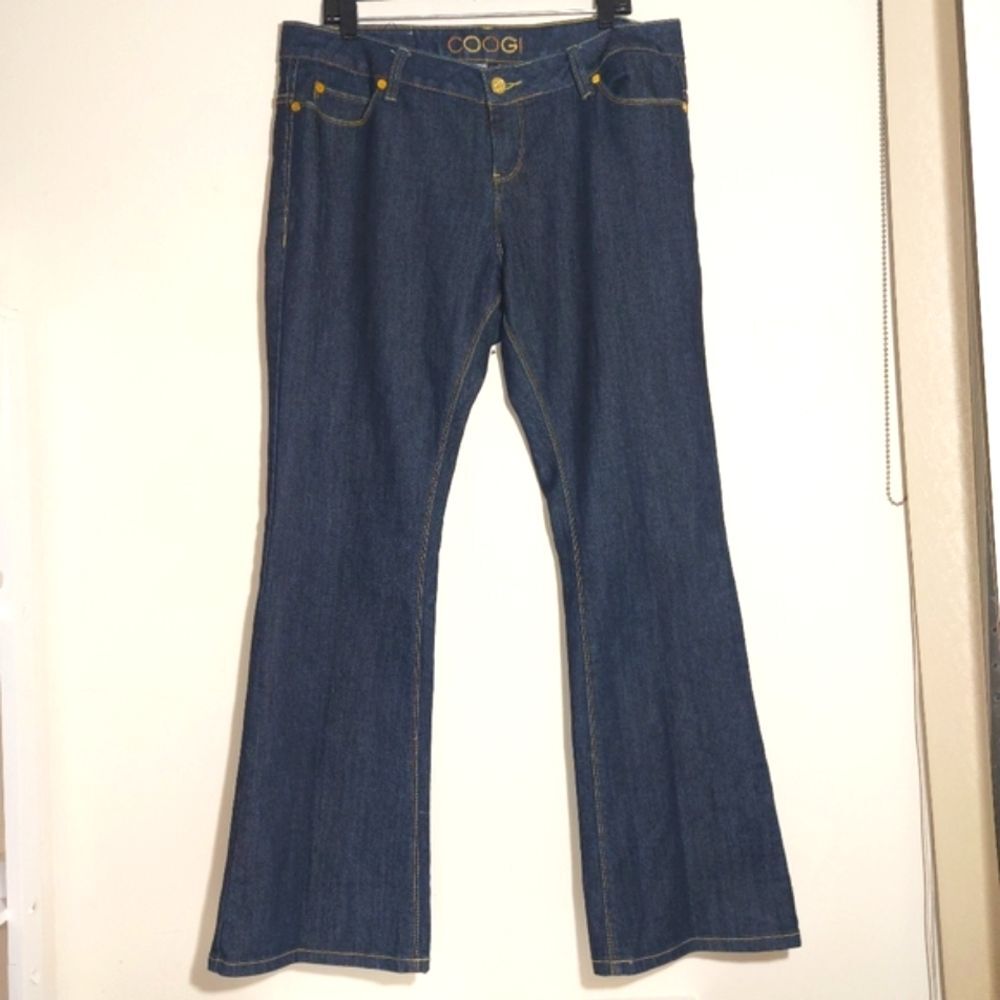 COOGI Women's Authentic Vintage  Gold Embroidered Dark Wash Flare Jeans EUC 16W